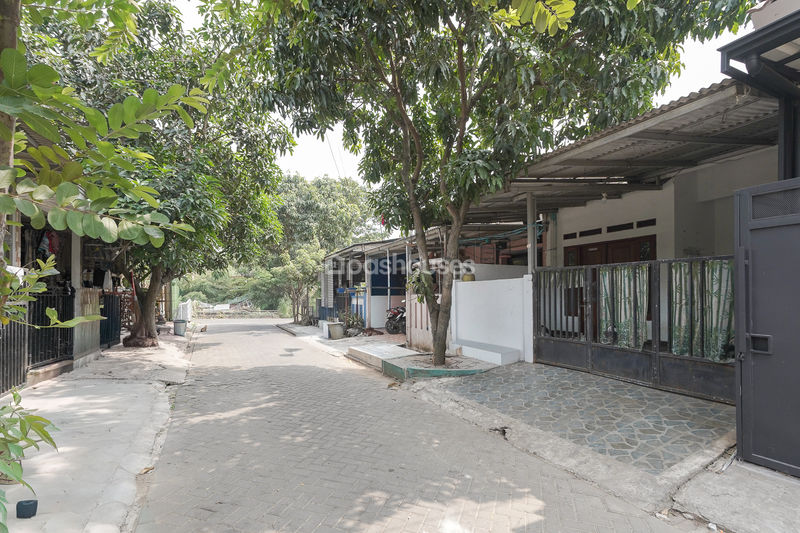Bekasi Timur Regency Blok M8 No.31