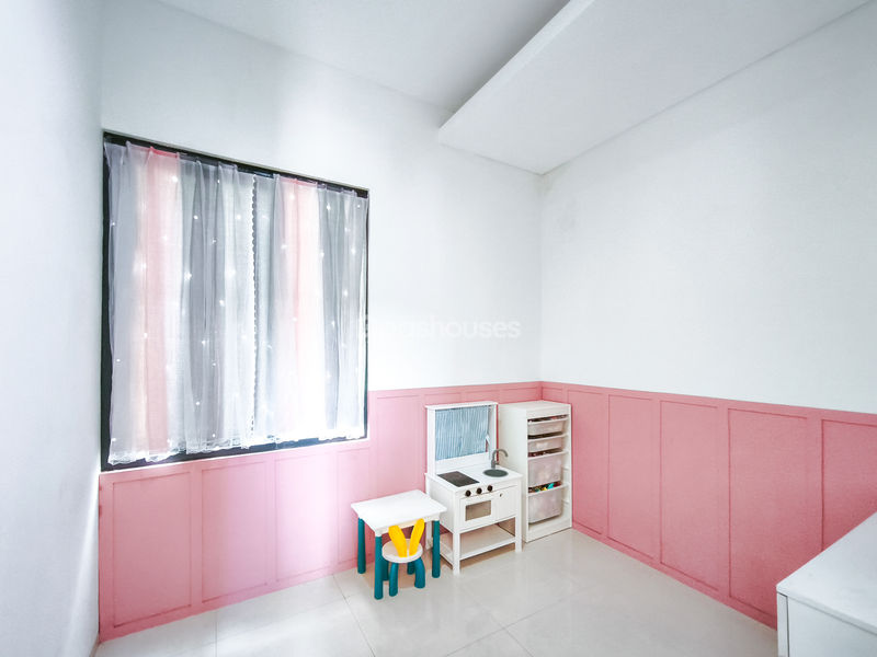 Cluster Golden Cikeas 