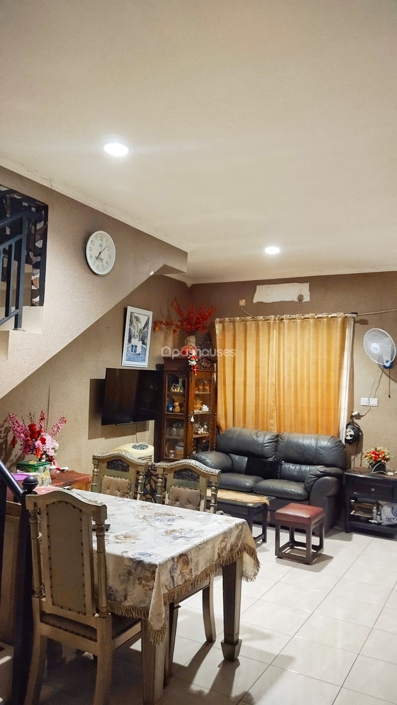 Jalan Dharma Permata 3