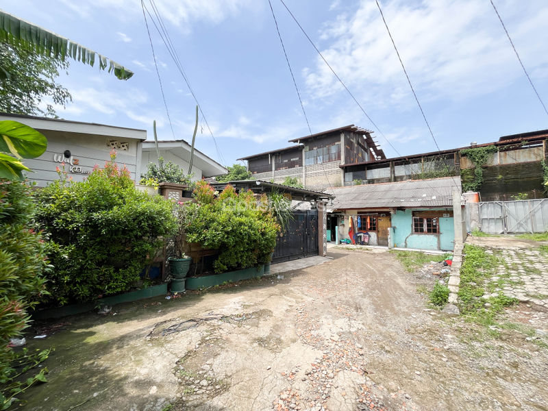 Jalan Tirta Melati Raya