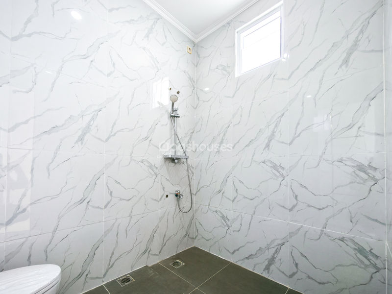 Legenda Wisata Zona Marcopolo Blok A11 No.28