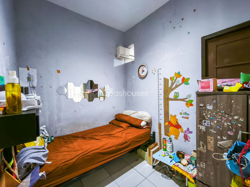 Cilebut Residence 1 Cluster Bougenville Blok I1 No.12