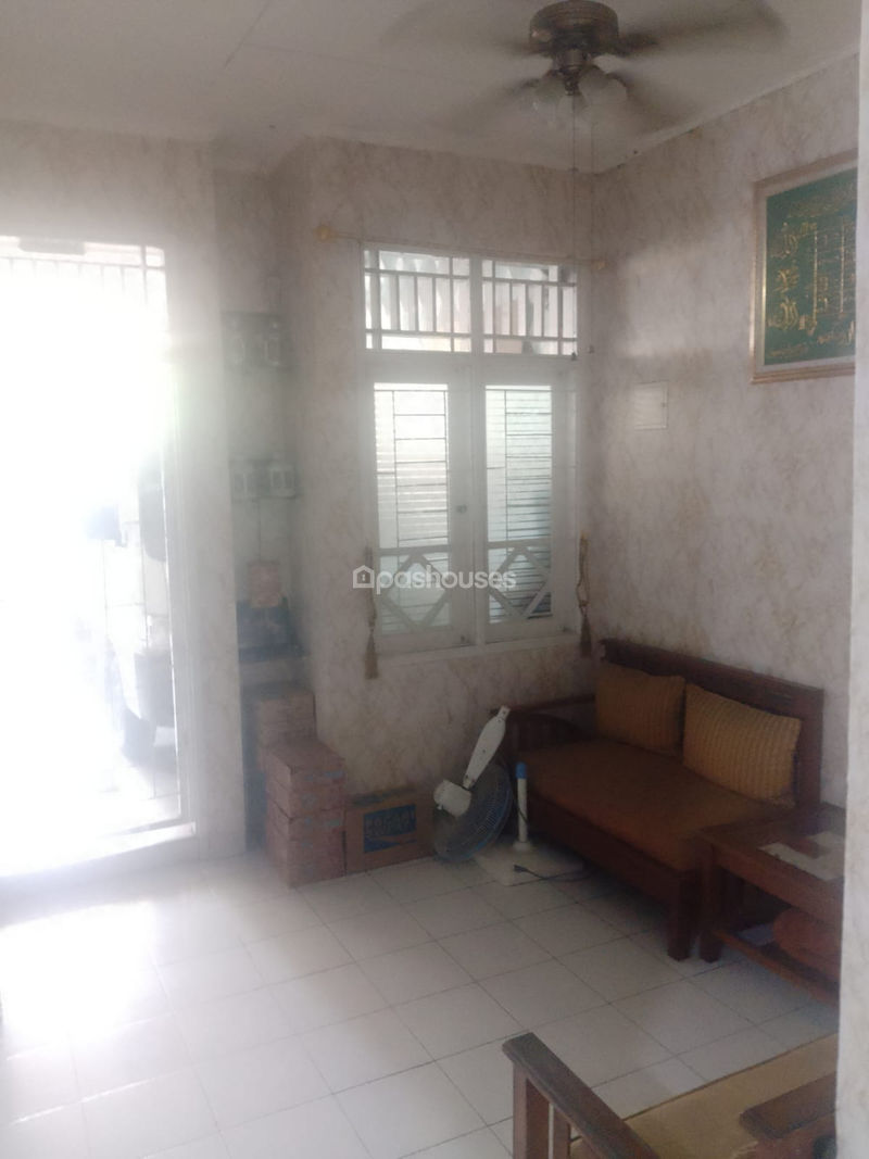 Jalan Puspa 10 Blok G No.44
