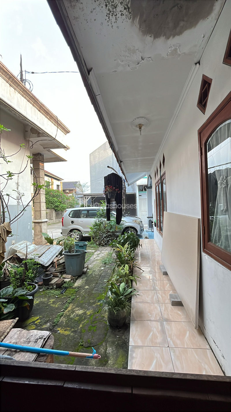 Jalan Waru No.6C