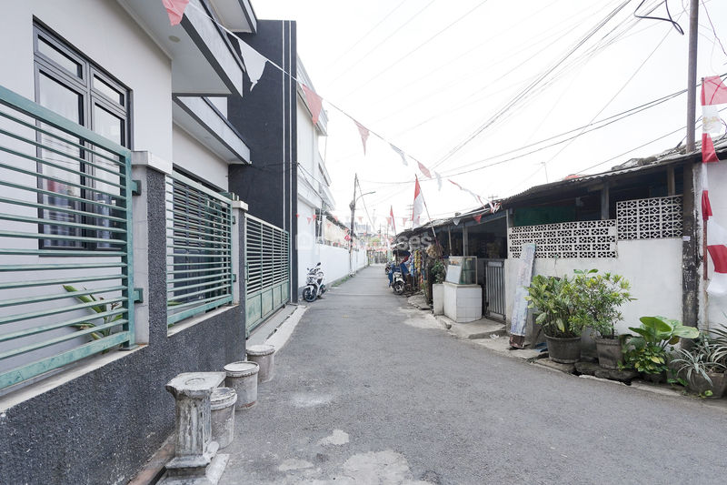 Jalan Kelapa Gading 2 No.3 Kramat Jati