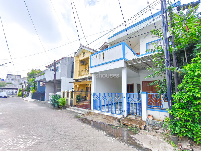 Jalan Cucur Barat Blok B4-25 Pondok Aren