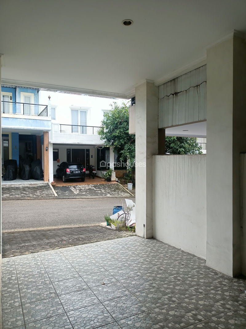 Kota Wisata Cluster Ottawa Blok UC1 No.8