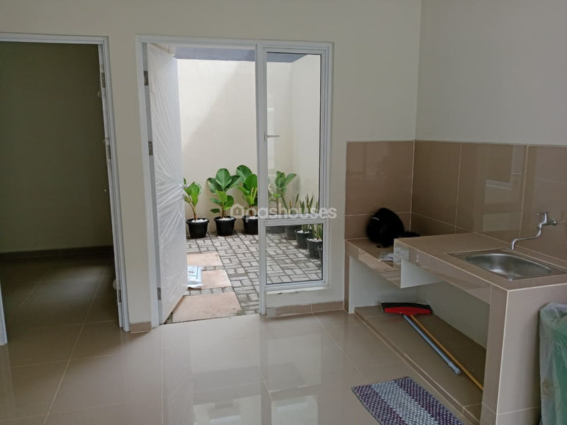 Paradise Serpong City Cluster Ecoscape Blok BC10 No.69