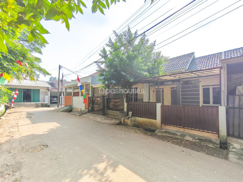 Jalan Flamboyan Ciputat