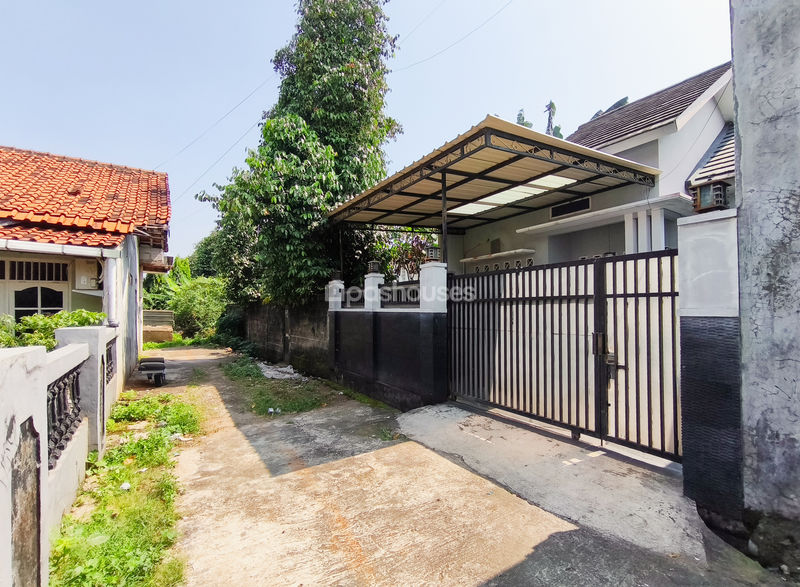 Jalan Ratna Bekasi