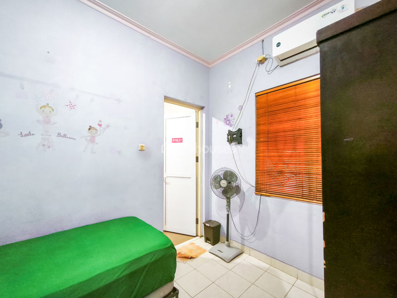 Kota Wisata Cluster Vancouver Blok UA