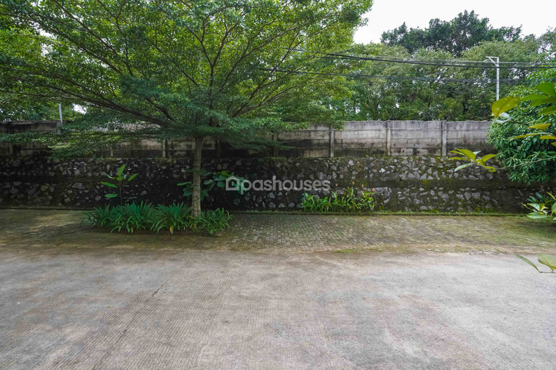 Perumahan Diamond Lake Side Blok G No.6