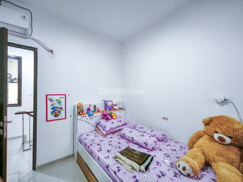 Perumahan Emerald City Cibinong Blok C8/17