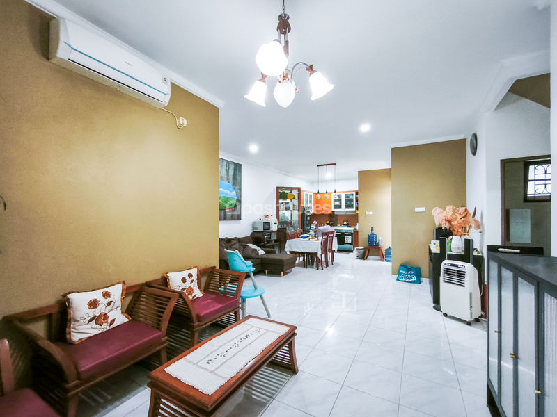 Legenda Wisata Zona Picasso Blok K5/10