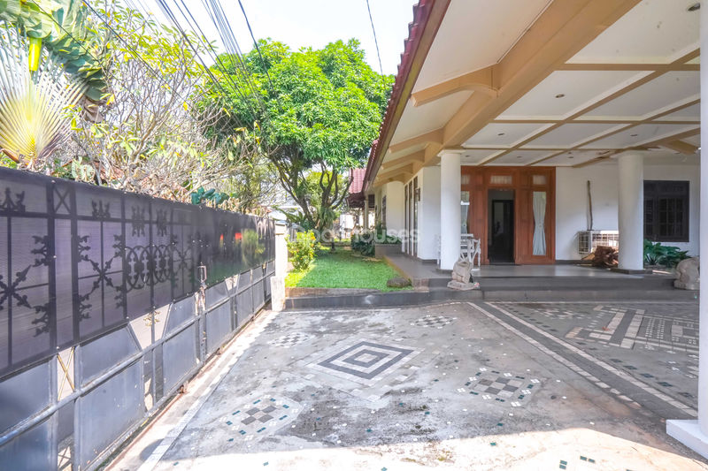 Jalan Sarinembah No.10 Depok