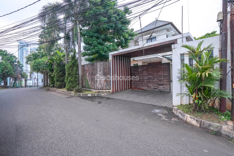 Jalan H. Jian No. 27 Kebayoran Baru