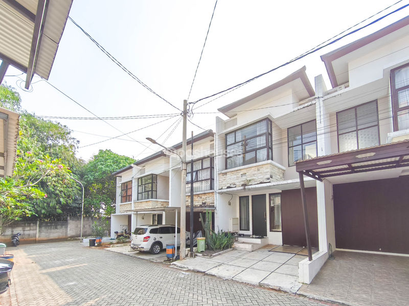 Town House The Villas Blok D No.9