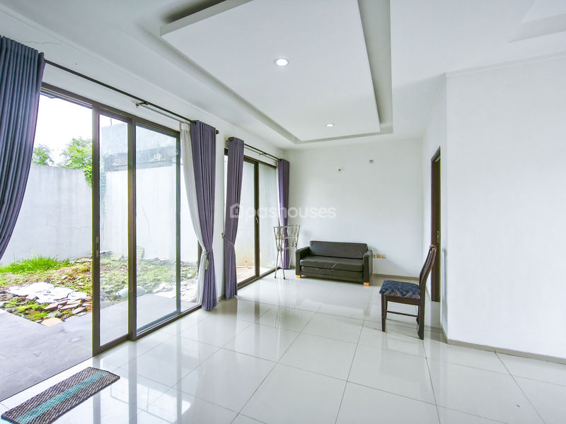 Perumahan Emerald Land Cibinong Blok C23