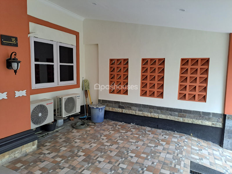 Jalan Taman Tampak Siring Raya