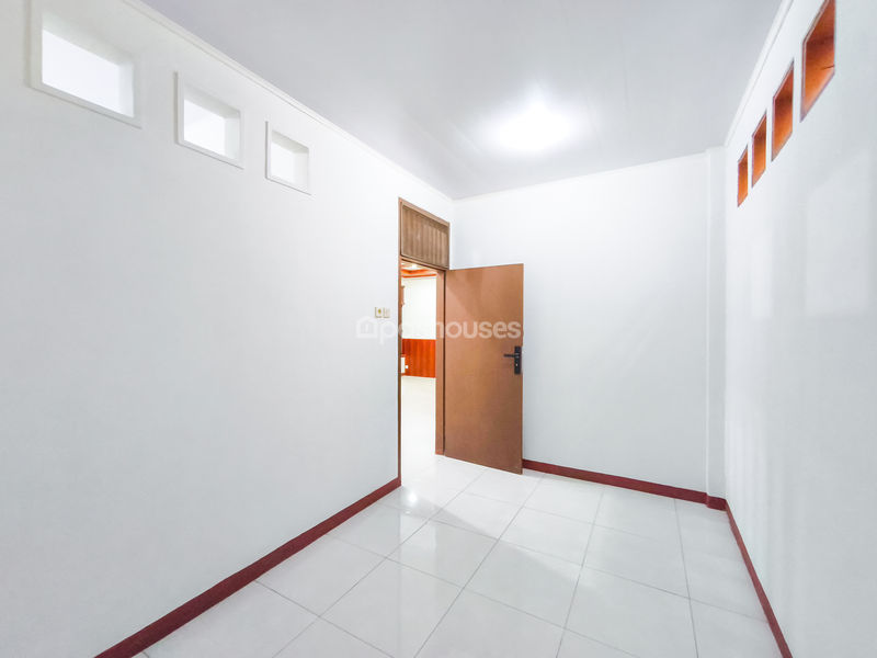 Jalan Sukajaya II No.8