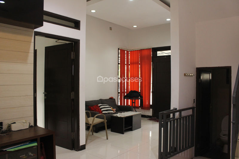 Jatiwaringin Townhouse 1