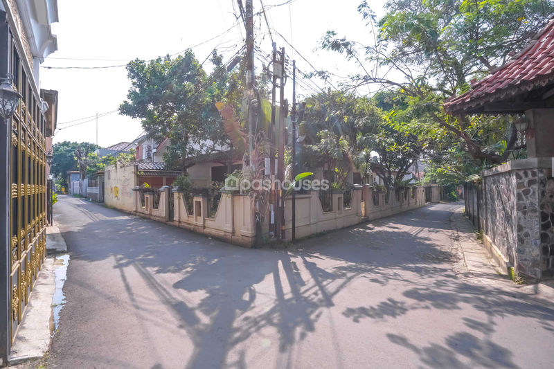 Jalan Sarinembah No.10 Depok