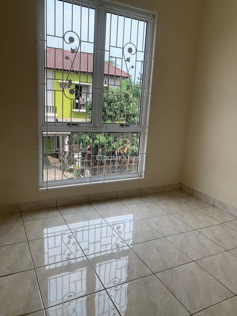Telaga Golf Sawangan Cluster Espanola
