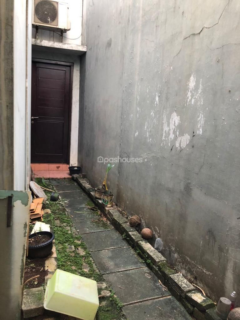 Jalan Warung Jati Timur II