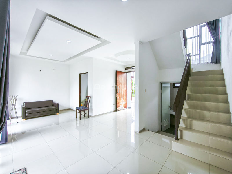 Perumahan Emerald Land Cibinong Blok C23