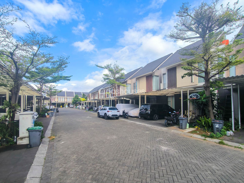 Clover Hill Residence