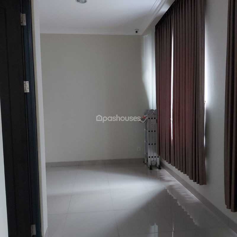 Kota Wisata Cluster Nasvhille 