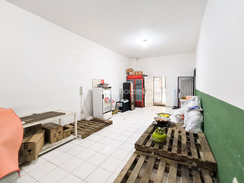 Jalan Mawar Merah II No.54A