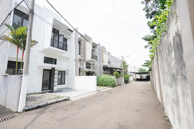 Arya Townhouse 3 Kav29 No.99