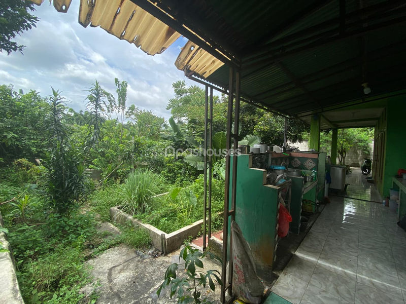 Jalan Kantor Kelurahan Sasak Panjang No.24