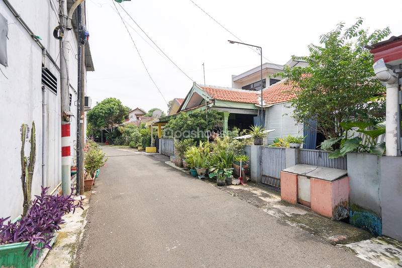 Komplek Pusbinal Blok B6