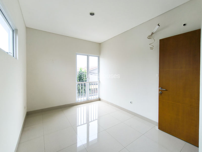 Jalan Palem Puri Blok C No.88