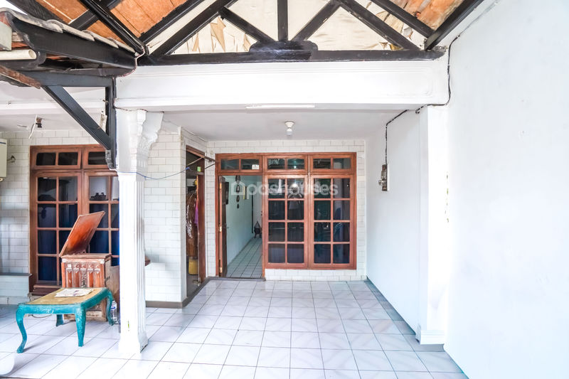 Jalan Pakarena Raya Depok