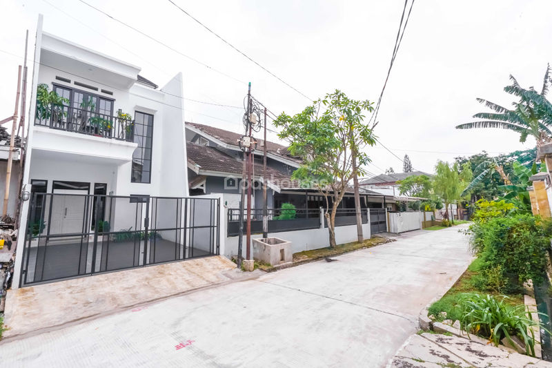 Komplek Megapolitan Cinere Blok J No.334 