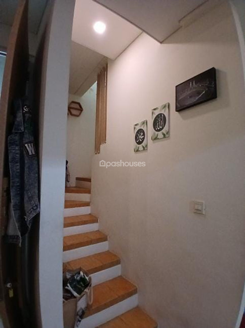 The Spring Townhouse Blok D No. 9