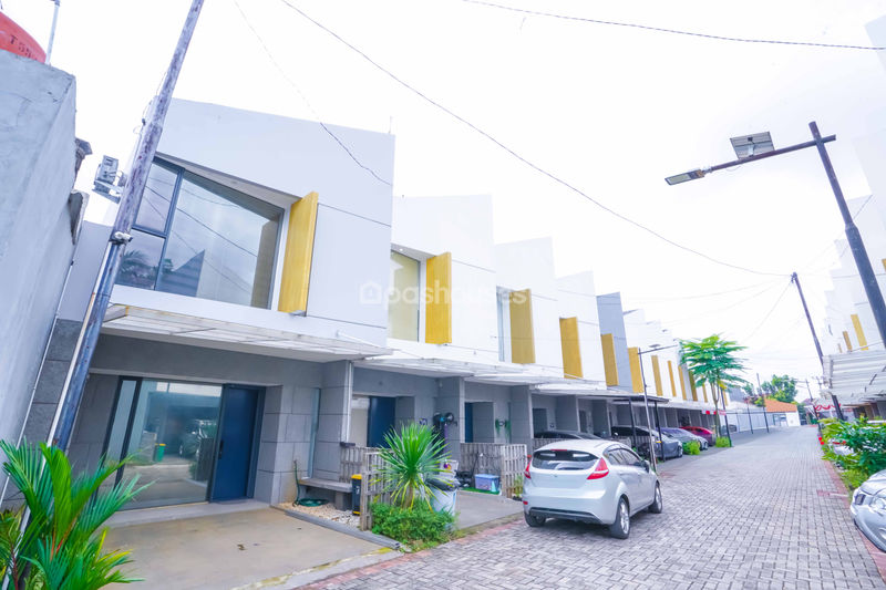 Perumahan Titik Pulang Cilodong Blok C No.14