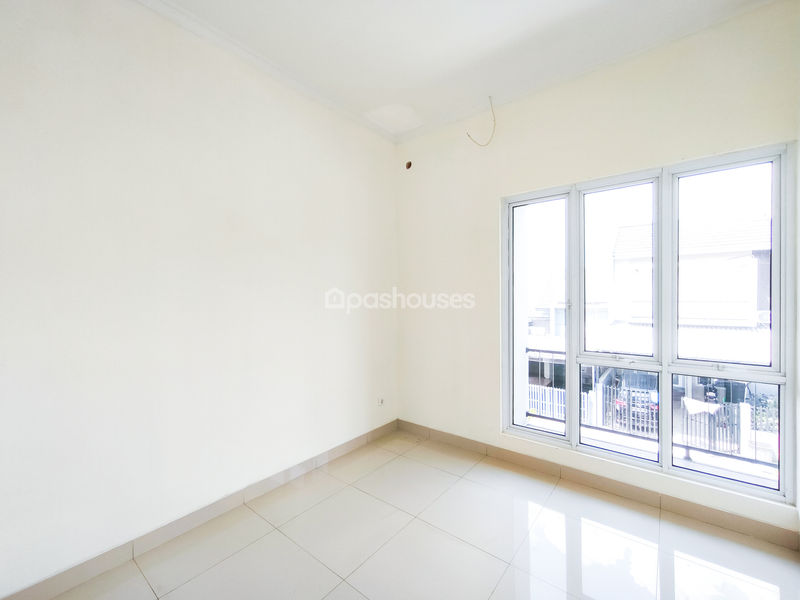 Bukit Golf Riverside Cluster Orchid Blok E17/21B