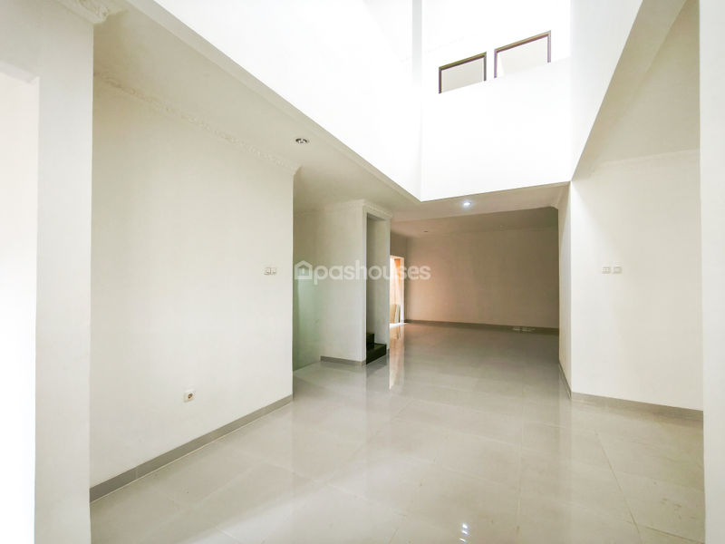 Kota Wisata Cluster Amsterdam No.30 Blok I No.5