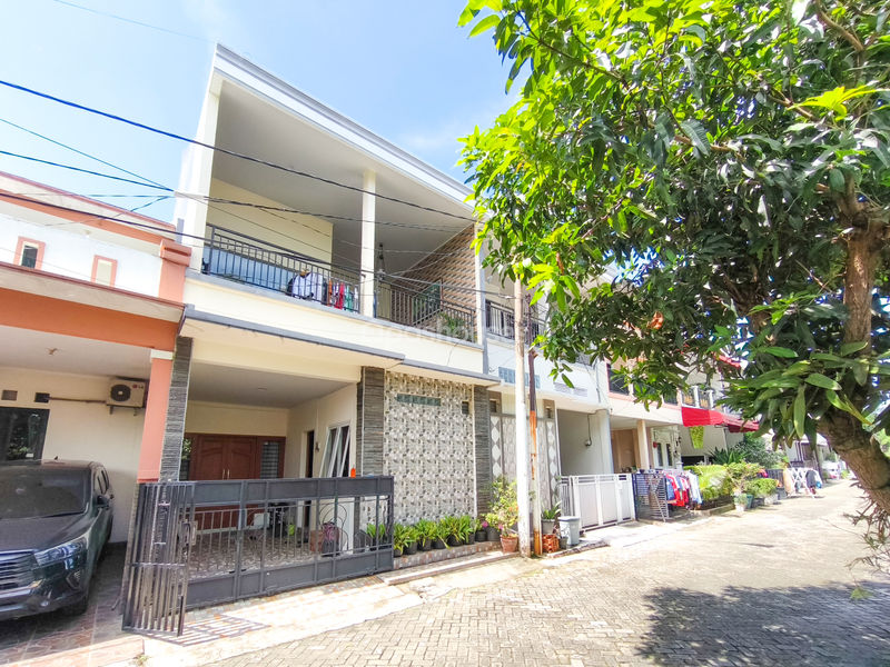 Graha Raya Cluster Flamboyan Loka Blok F17 No.12