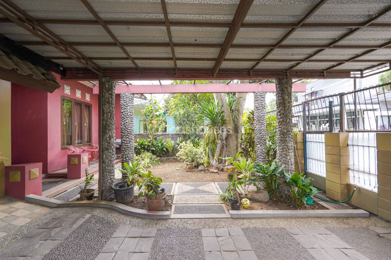 Jalan Mawar No. 9