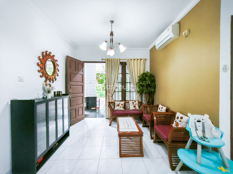 Legenda Wisata Zona Picasso Blok K5/10