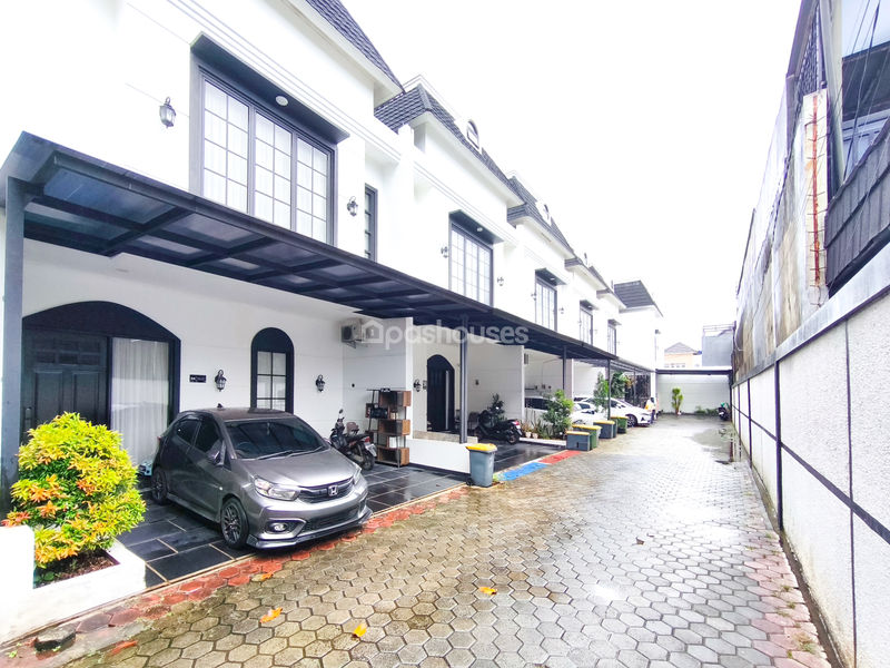 Jalan Saari Kelapa Dua