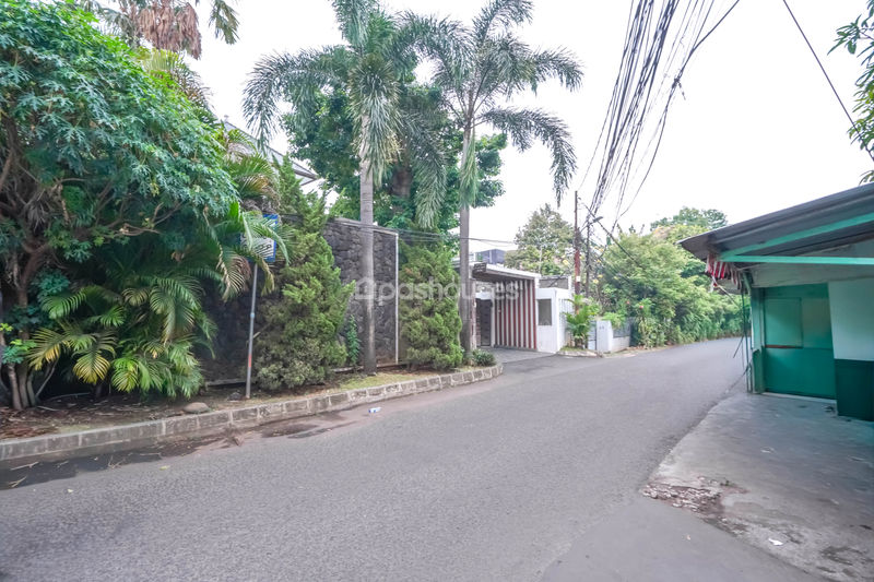 Jalan H. Jian No. 27 Kebayoran Baru