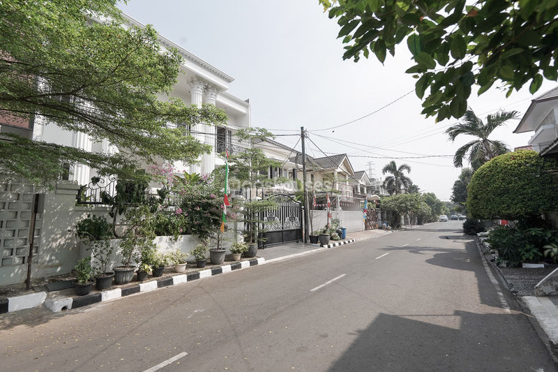 Perumahan Mediterania Regency Cikunir