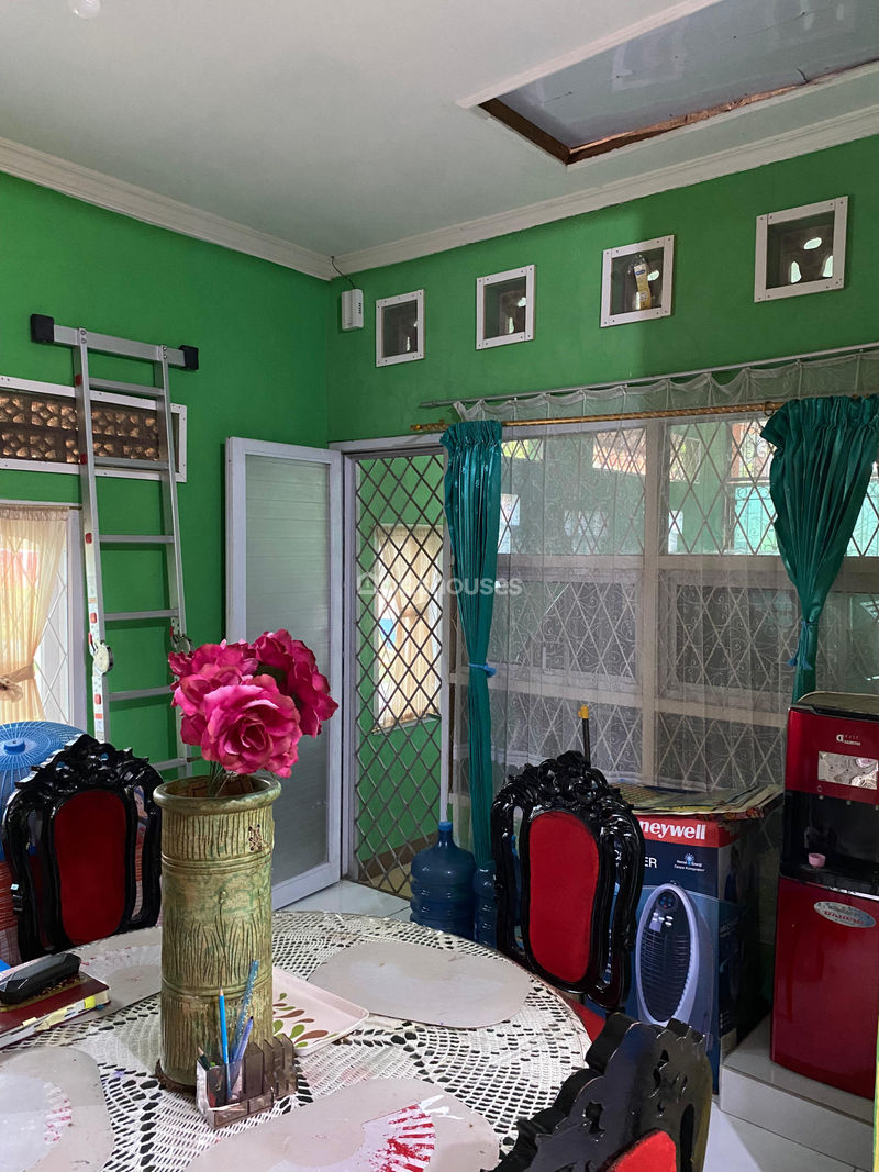 Perumahan Bumi Insani Blok B1 No.11