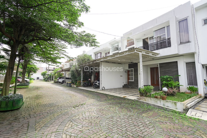 Perumahan The Regent Bekasi